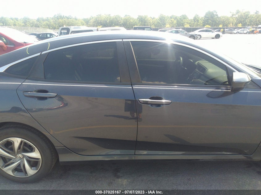 VIN 19XFC2F66KE023768 2019 HONDA CIVIC SEDAN LX