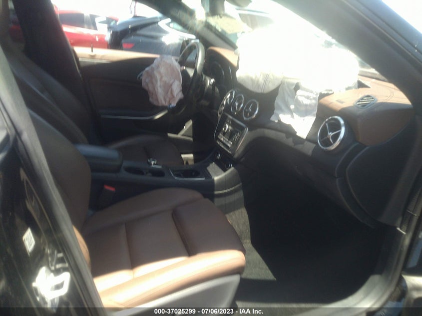 VIN WDDSJ4EB4JN581407 2018 MERCEDES-BENZ CLA CLA 250