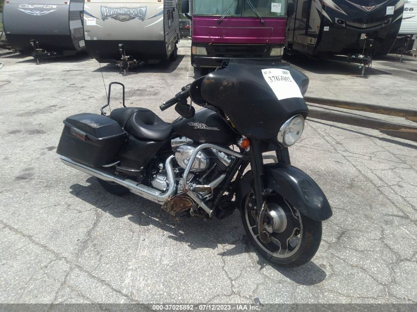 2013 HARLEY-DAVIDSON FLHX STREET GLIDE - 1HD1KBM19DB679904