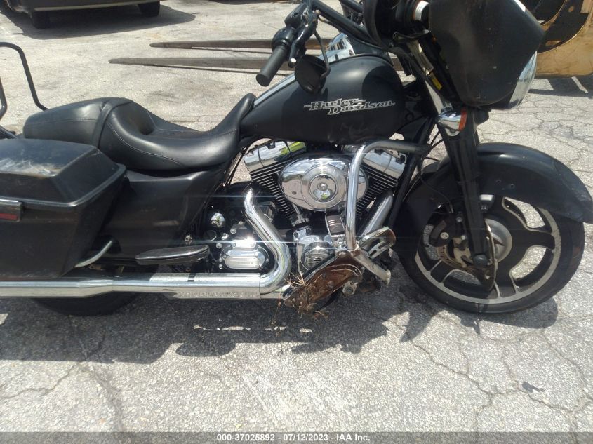 2013 HARLEY-DAVIDSON FLHX STREET GLIDE - 1HD1KBM19DB679904