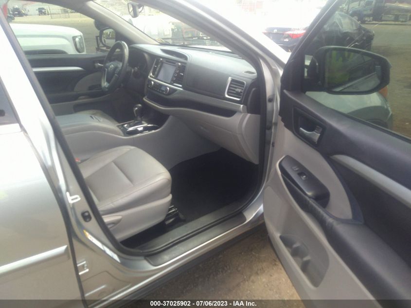2016 TOYOTA HIGHLANDER XLE - 5TDJKRFH8GS288597