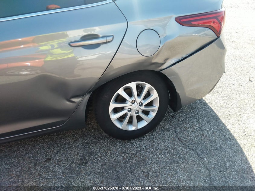 VIN 3KPC24A62NE156007 2022 HYUNDAI ACCENT SEL