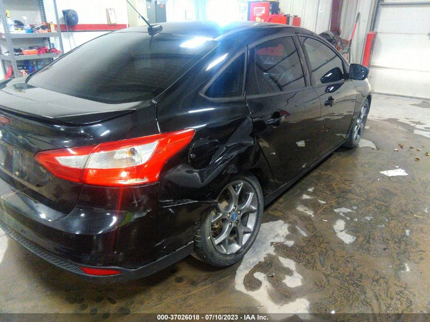 2013 FORD FOCUS SE - 1FADP3F21DL195740