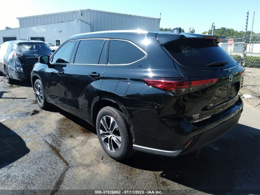 2021 TOYOTA HIGHLANDER XLE - 5TDGZRAH8MS519409