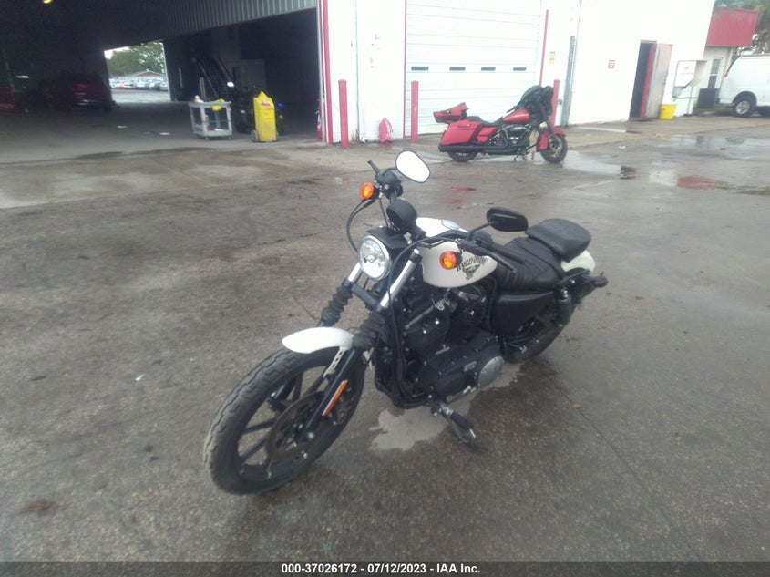VIN 1HD4LE219JC434055 2018 HARLEY-DAVIDSON XL883 IRON 883