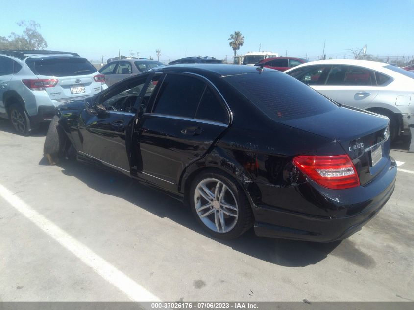 2013 MERCEDES-BENZ C-CLASS C 250 - WDDGF4HB6DA827050