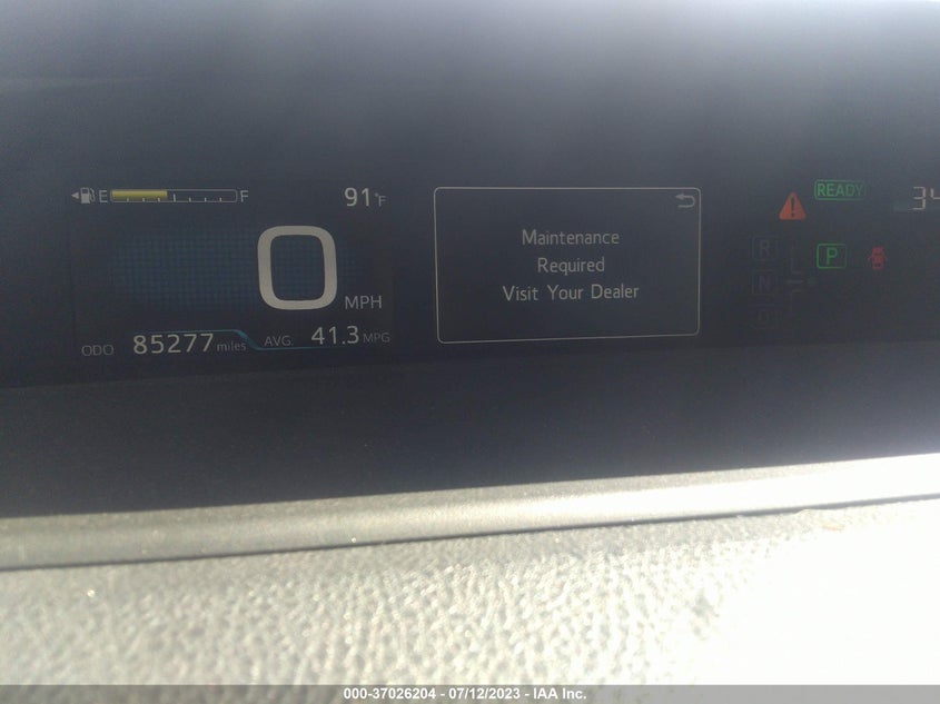 VIN JTDL9RFU4K3011215 2019 TOYOTA PRIUS LE/XLE