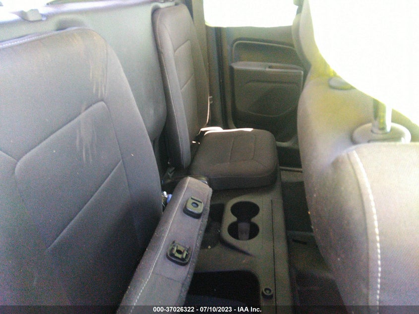 VIN 1GCHTCEN9L1109121 2020 CHEVROLET COLORADO 4WD LT