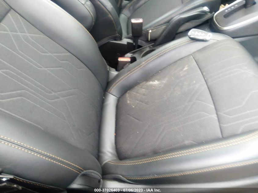 2019 CHEVROLET TRAX LT - 3GNCJPSB8KL310900