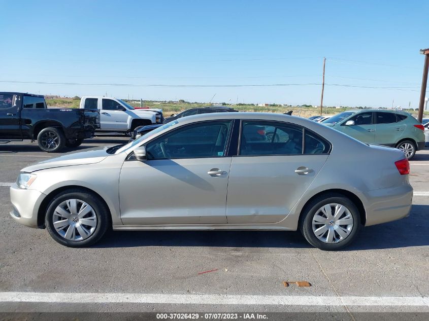 2014 VOLKSWAGEN JETTA SEDAN SE - 3VWD17AJ6EM247684