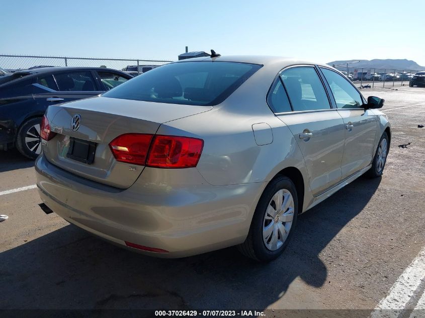 2014 VOLKSWAGEN JETTA SEDAN SE - 3VWD17AJ6EM247684