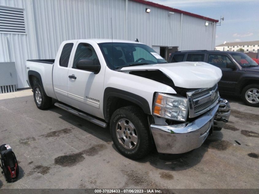 2013 CHEVROLET SILVERADO 1500 LT - 1GCRKSE73DZ104745