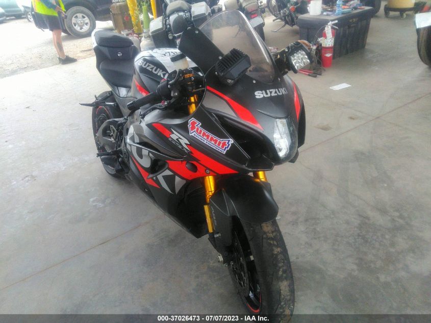 2022 SUZUKI GSX-R1000 R - JS1DM11H8N7100193