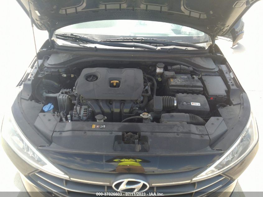 2019 HYUNDAI ELANTRA SE - KMHD74LF2KU756084