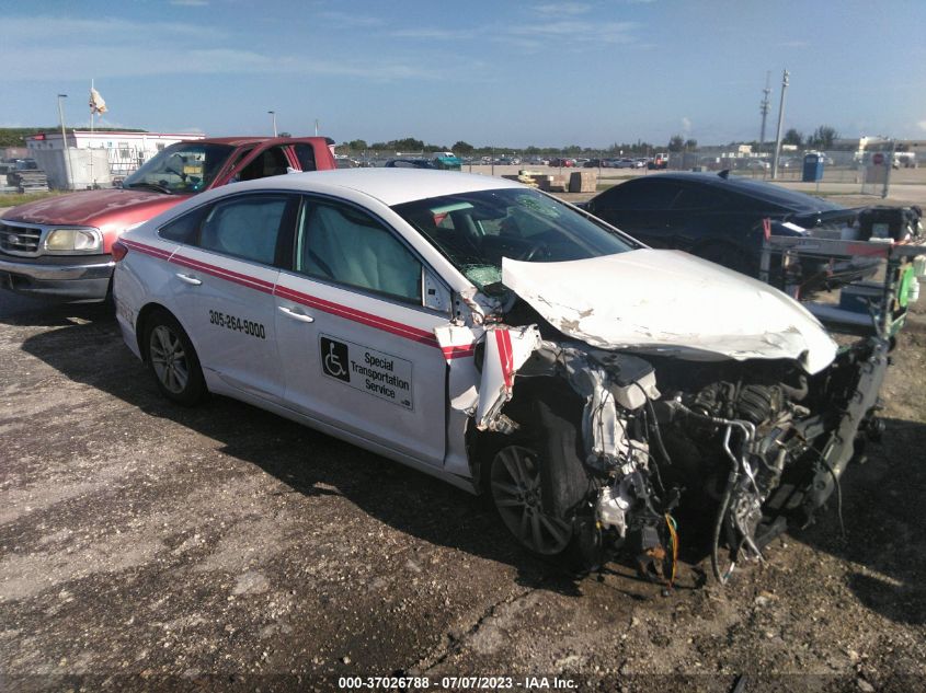 2017 HYUNDAI SONATA SE - 5NPE24AF7HH517420