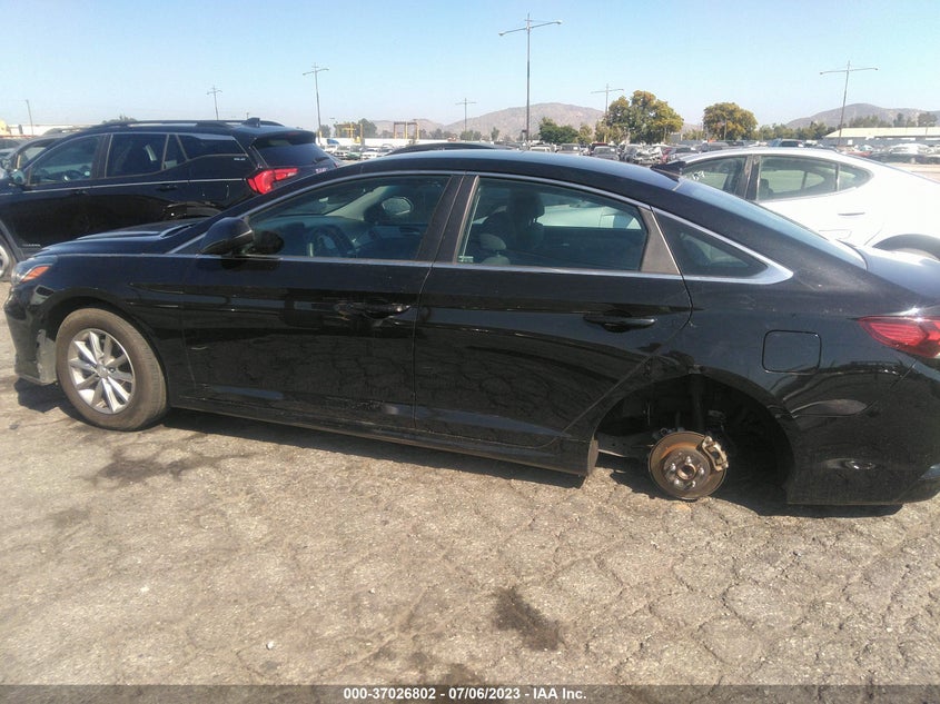 VIN 5NPE24AF9KH741960 2019 HYUNDAI SONATA SE