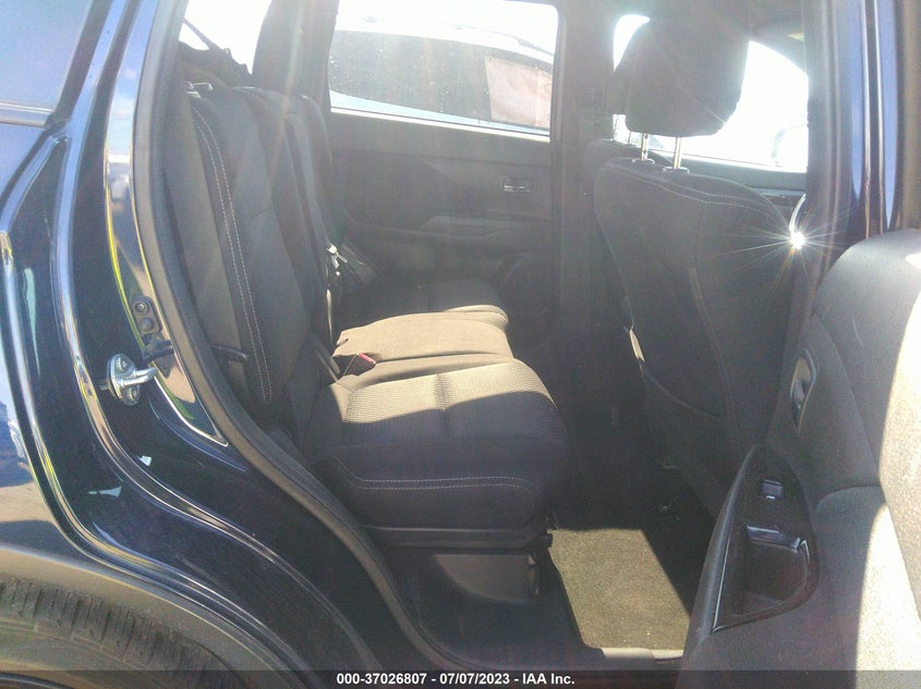 VIN JA4AD3A33JZ063376 2018 MITSUBISHI OUTLANDER SE/SEL