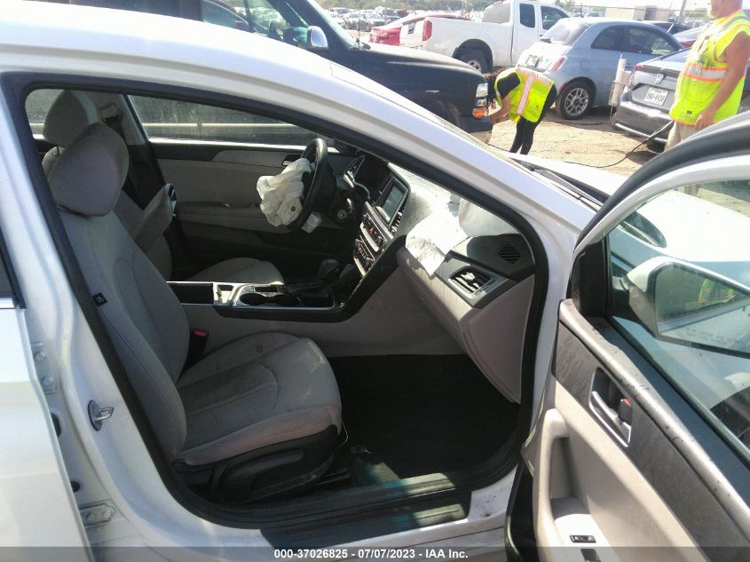 2018 HYUNDAI SONATA SE - 5NPE24AF4JH712753