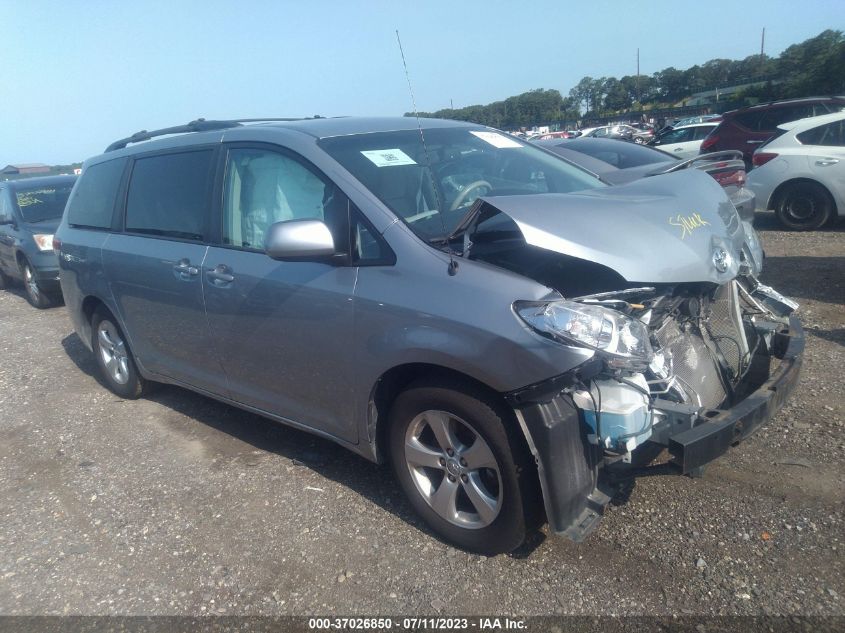 2013 TOYOTA SIENNA LE - 5TDKK3DC8DS358569