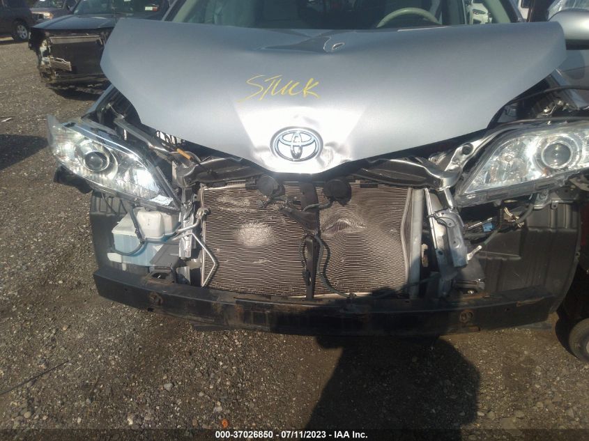 2013 TOYOTA SIENNA LE - 5TDKK3DC8DS358569