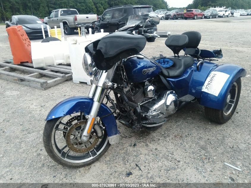 2015 HARLEY-DAVIDSON FLRT FREE WHEELER 1HD1MCM13FB856563