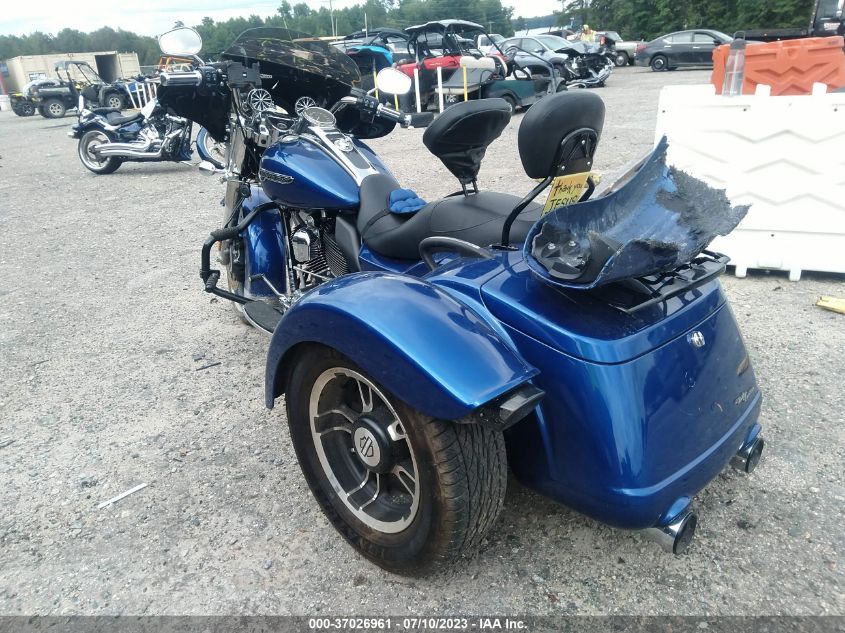 2015 HARLEY-DAVIDSON FLRT FREE WHEELER 1HD1MCM13FB856563