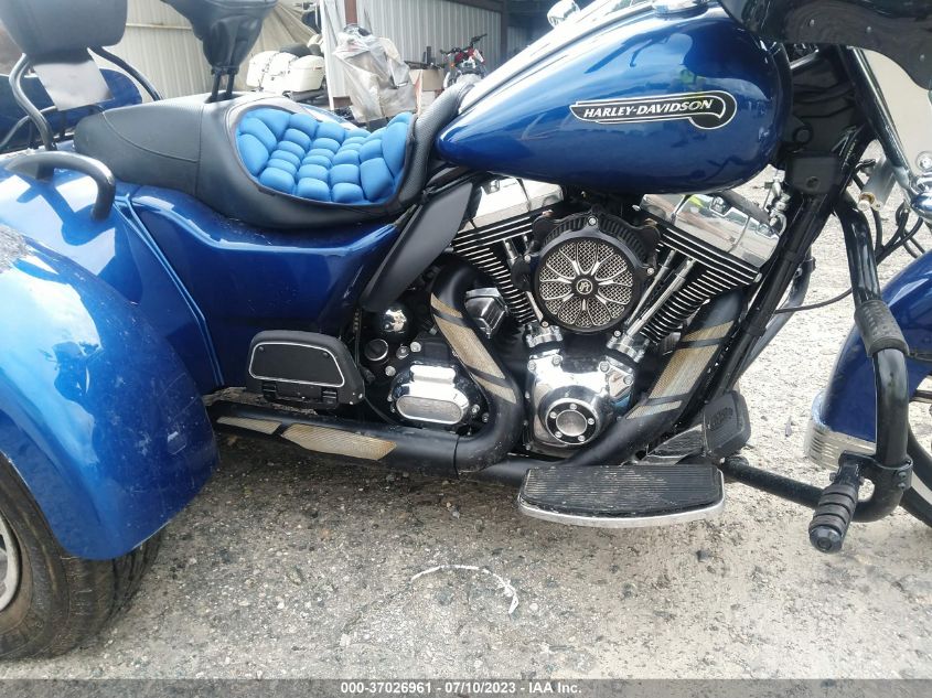 2015 HARLEY-DAVIDSON FLRT FREE WHEELER 1HD1MCM13FB856563