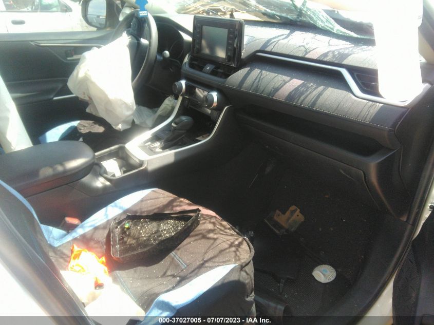 2019 TOYOTA RAV4 XLE - 2T3W1RFV8KC032192