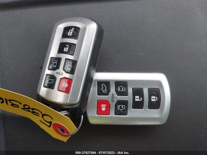 2015 TOYOTA SIENNA XLE/LIMITED - 5TDYK3DCXFS635364