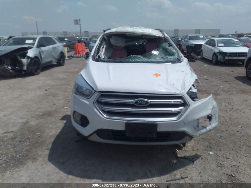 2018 FORD ESCAPE SE - 1FMCU0GD0JUB42462