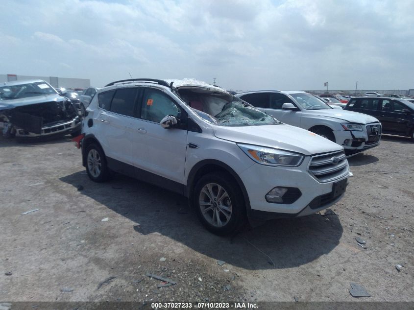 2018 FORD ESCAPE SE - 1FMCU0GD0JUB42462