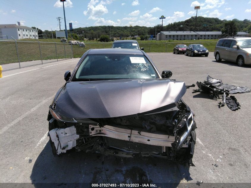 2019 TOYOTA CAMRY HYBRID LE - 4T1B31HK7KU512535