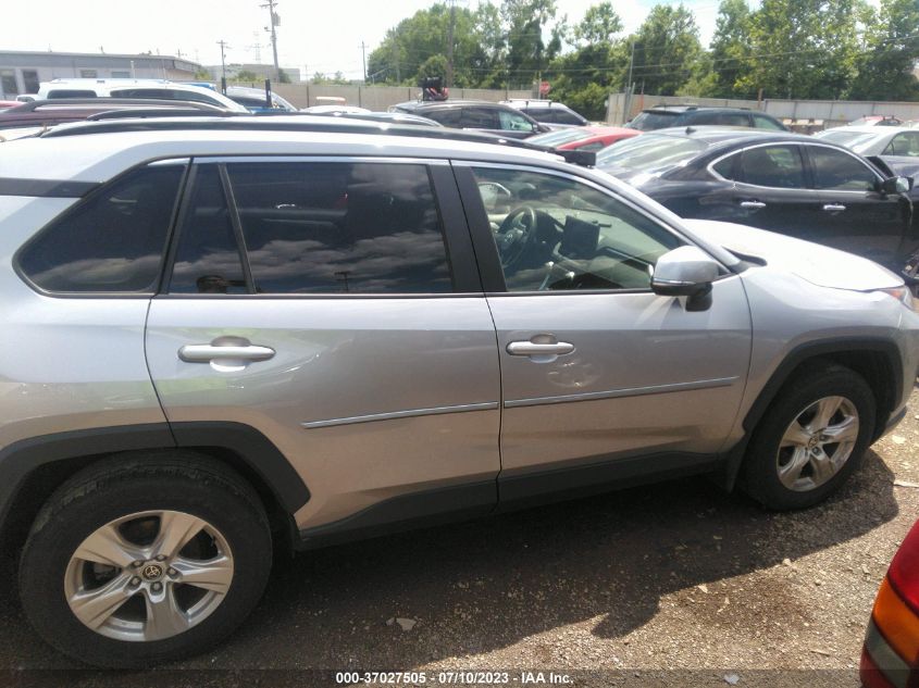 2021 TOYOTA RAV4 XLE - JTMW1RFV1MJ022846