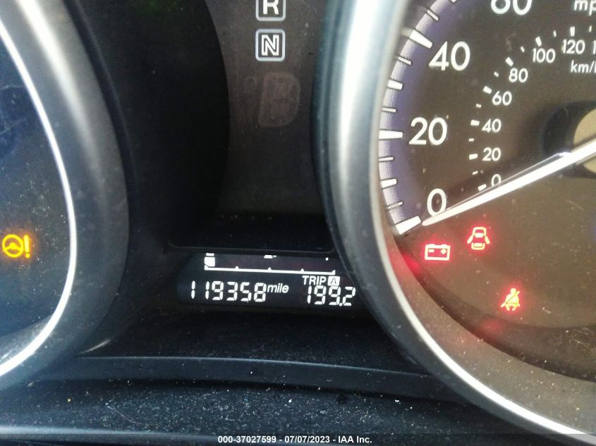 2013 MAZDA MAZDA3 I SV - JM1BL1TG5D1808908