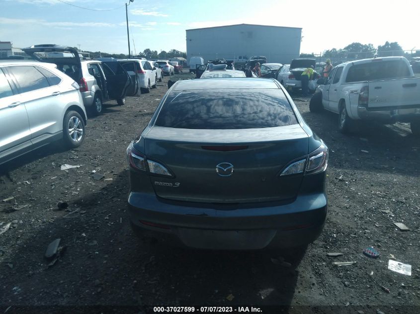 2013 MAZDA MAZDA3 I SV - JM1BL1TG5D1808908