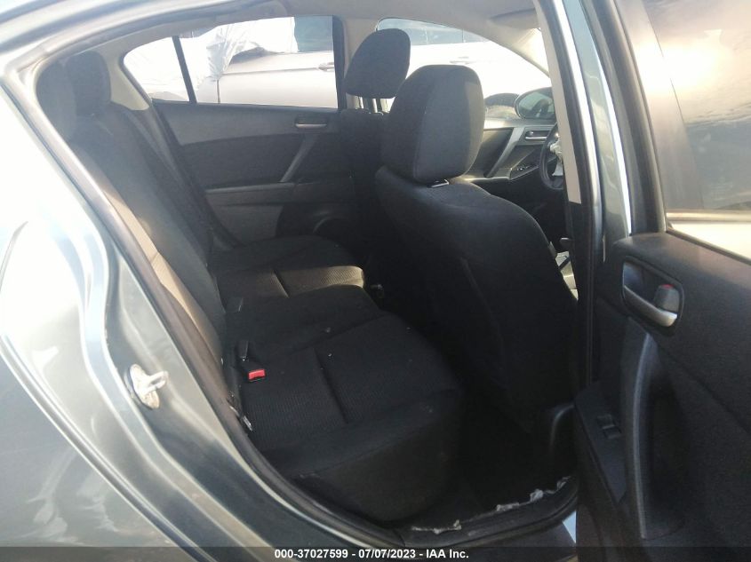 2013 MAZDA MAZDA3 I SV - JM1BL1TG5D1808908