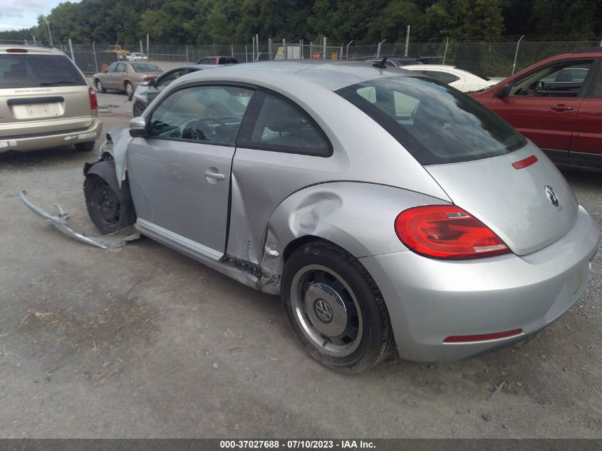 2013 VOLKSWAGEN BEETLE COUPE 2.5L - 3VWJX7AT5DM610588