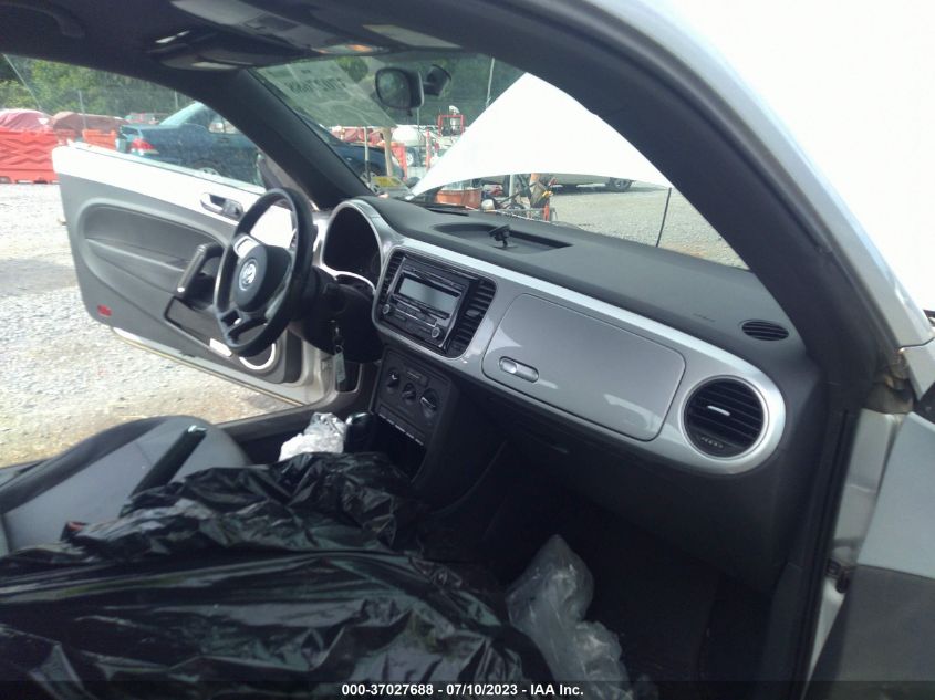 2013 VOLKSWAGEN BEETLE COUPE 2.5L - 3VWJX7AT5DM610588