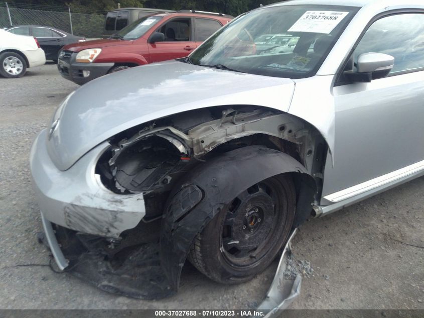 2013 VOLKSWAGEN BEETLE COUPE 2.5L - 3VWJX7AT5DM610588