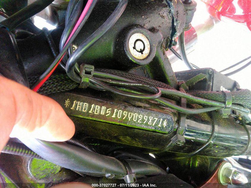 2009 HARLEY-DAVIDSON FLSTC - 1HD1BW5109Y029871