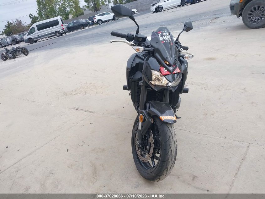 2019 KAWASAKI ZR900 - JKAZR2B13KA031345