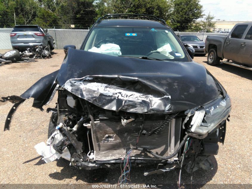 2018 NISSAN ROGUE SV - 5N1AT2MV8JC807407