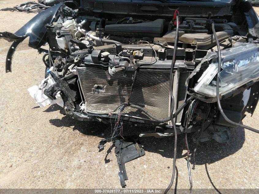 2018 NISSAN ROGUE SV - 5N1AT2MV8JC807407