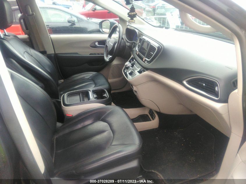 2020 CHRYSLER PACIFICA TOURING L - 2C4RC1BG6LR275476