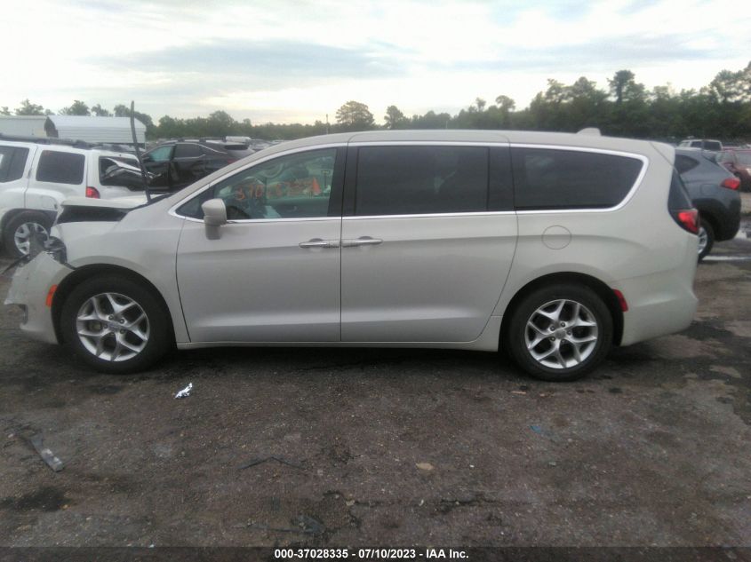 2019 CHRYSLER PACIFICA TOURING PLUS - 2C4RC1FG6KR588391
