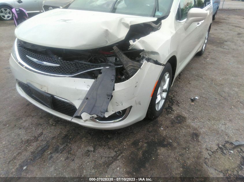2019 CHRYSLER PACIFICA TOURING PLUS - 2C4RC1FG6KR588391