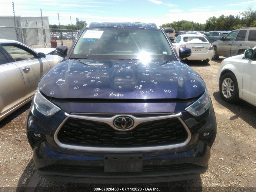 2022 TOYOTA HIGHLANDER XLE - 5TDGZRBH6NS577504