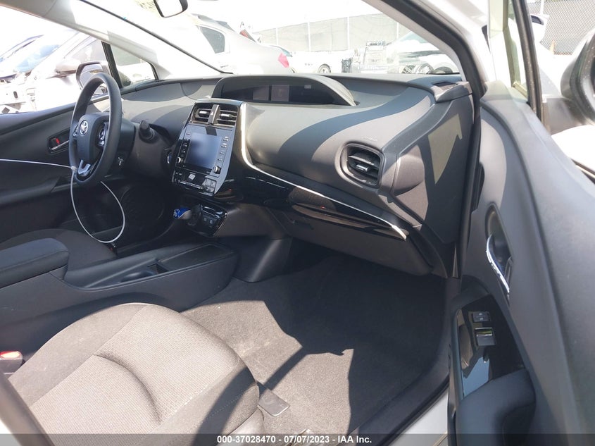 VIN JTDKAMFUXM3151004 2021 TOYOTA PRIUS L