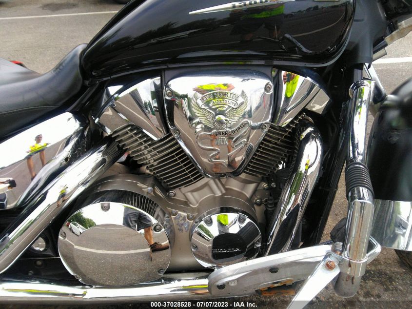 2004 HONDA VT1300 S - 1HFSC52014A101208