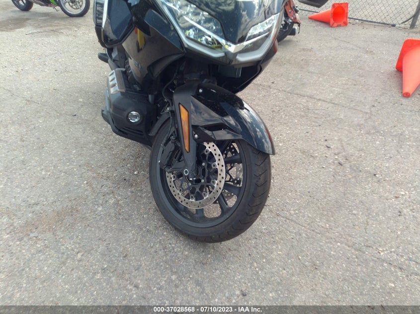 VIN JH2SC7956PK501102 2023 HONDA GL1800 D
